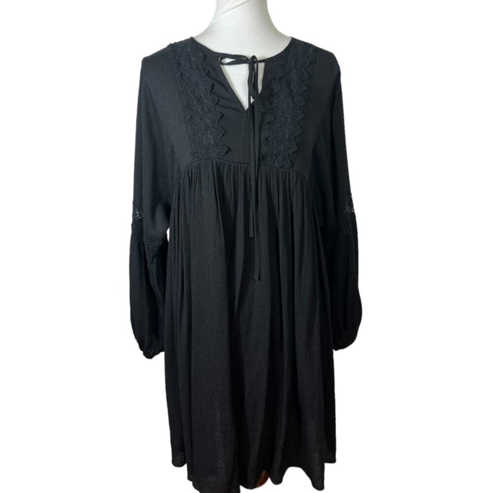 Easel Black Breezy Crepe Babydoll Dress with Lace Bodice Detail Size S